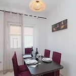 Yole Kaštela