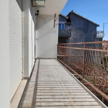Yole Apartmán Kaštela