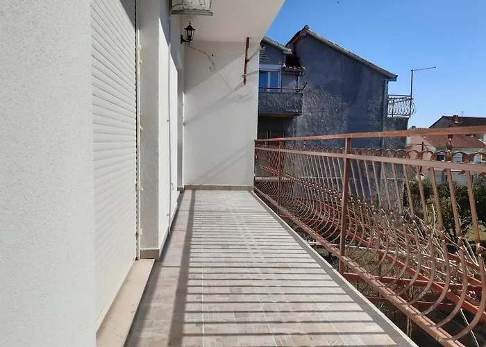 Yole Apartmán Kaštela